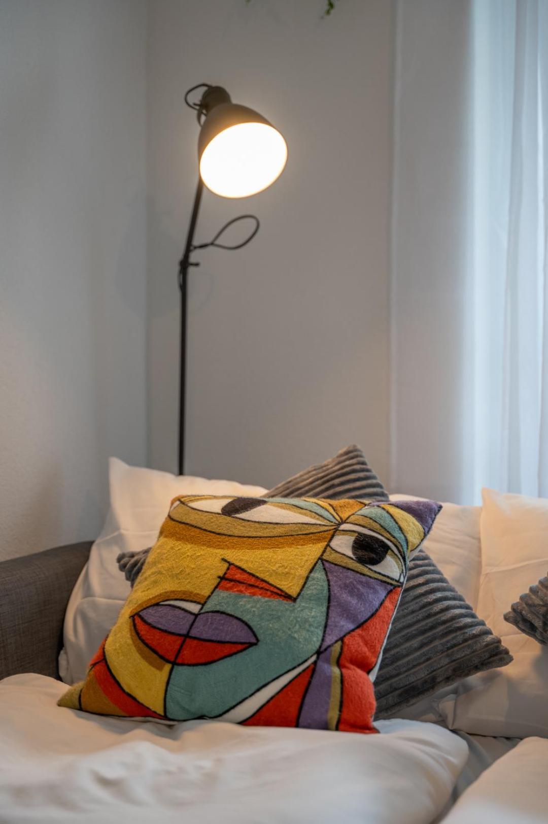 Special Primero Picasso Basel, Bahnhof Grossbasel 10-star Apartment Basel
